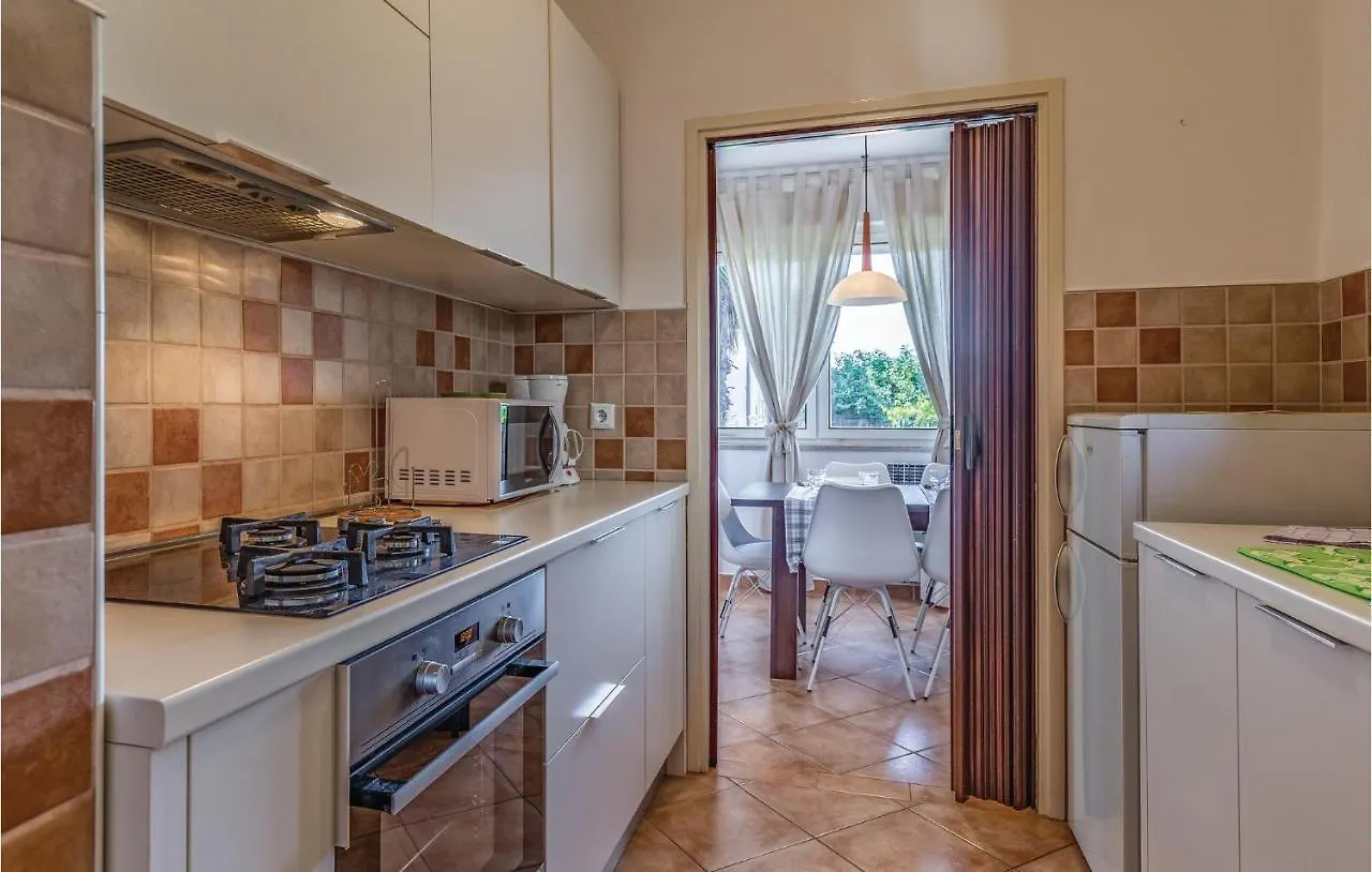 Cozy Apartment In Medulin With Wifi